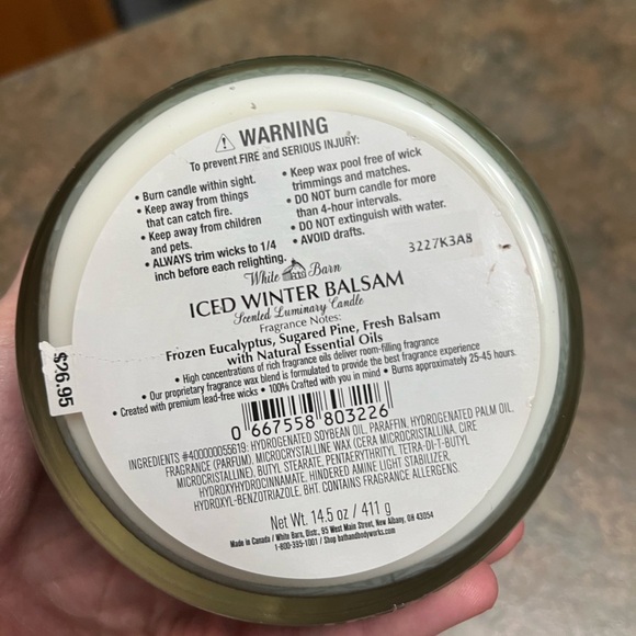 New bath and body works iced winter balsam three wick candle - Picture 3 of 3